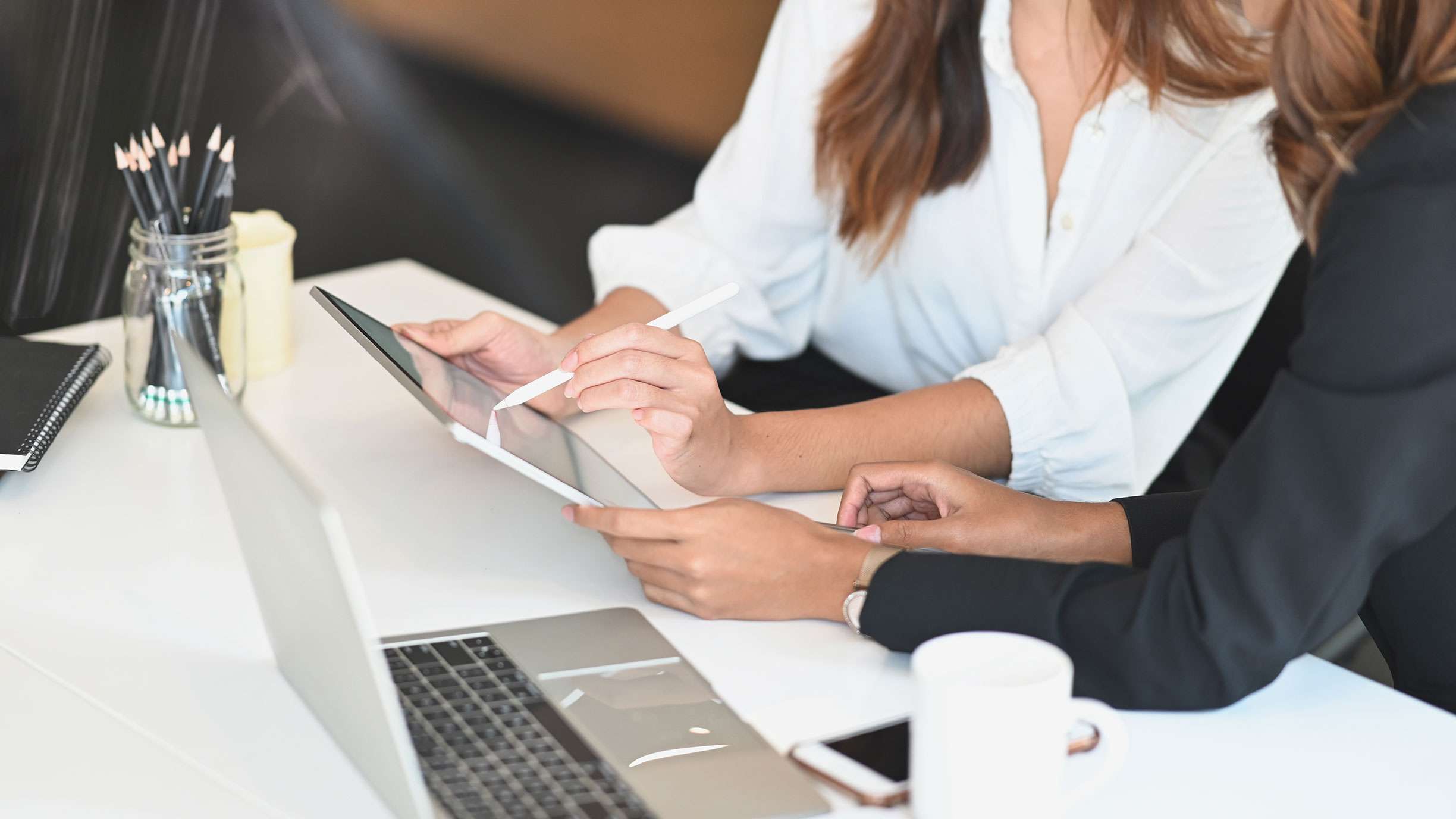 Employee Announcement: Meet Beth Mendlik, Customer Success Featured Image