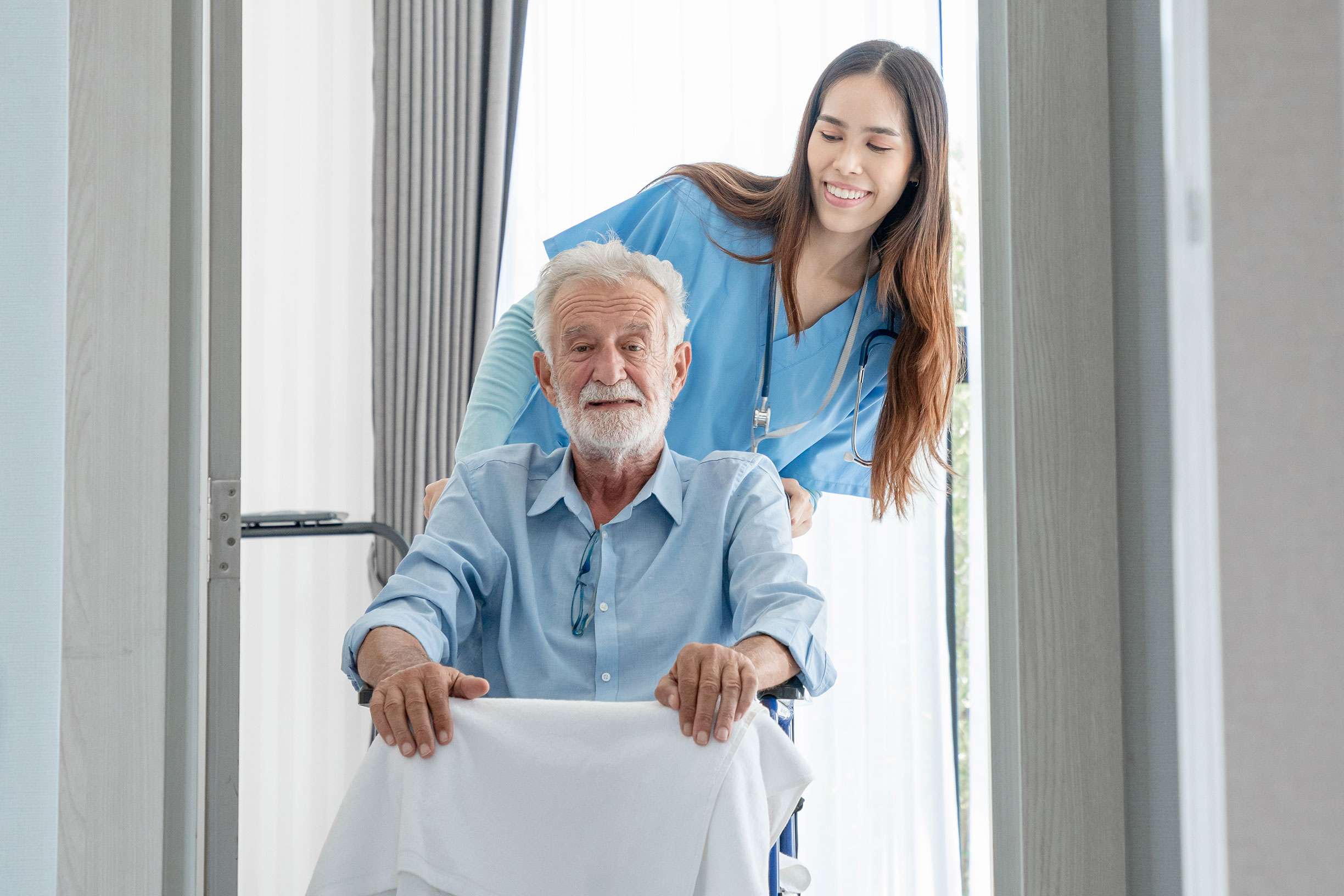 Senior Care Bathing Solutions: How Apollo Bath Makes a Difference Featured Image